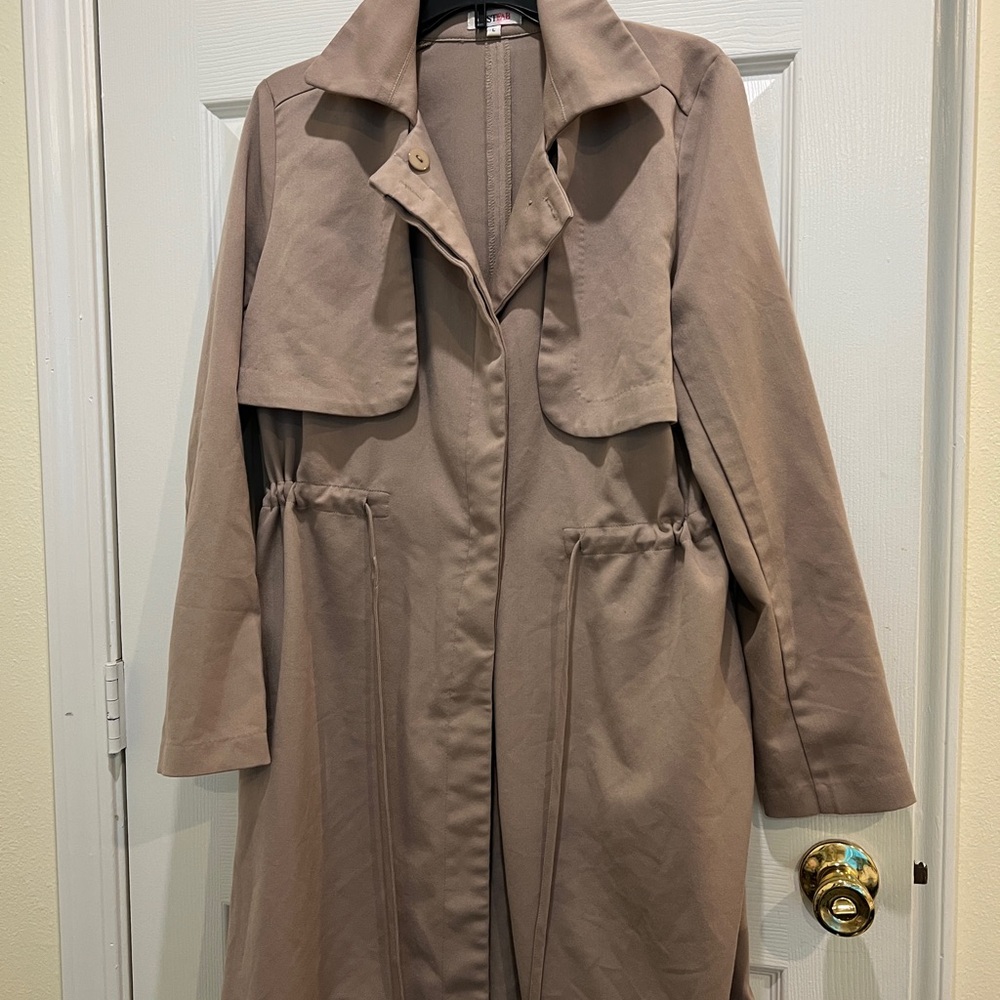 Women's Tan Coat
